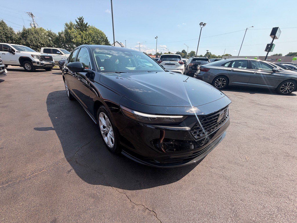 2025 Honda Accord Image 3