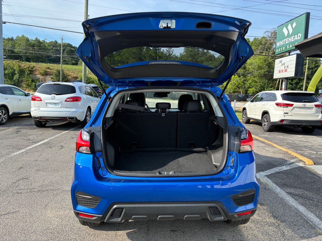 2025 Mitsubishi Outlander Image 6