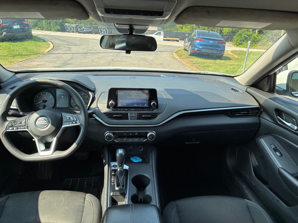 2020 Nissan Altima Image 6