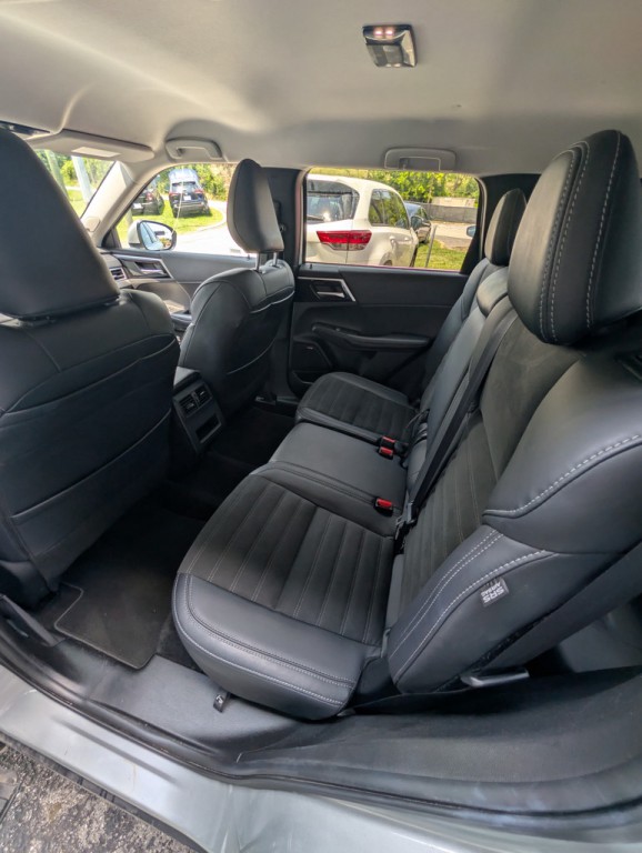 2025 Mitsubishi Outlander Image 5