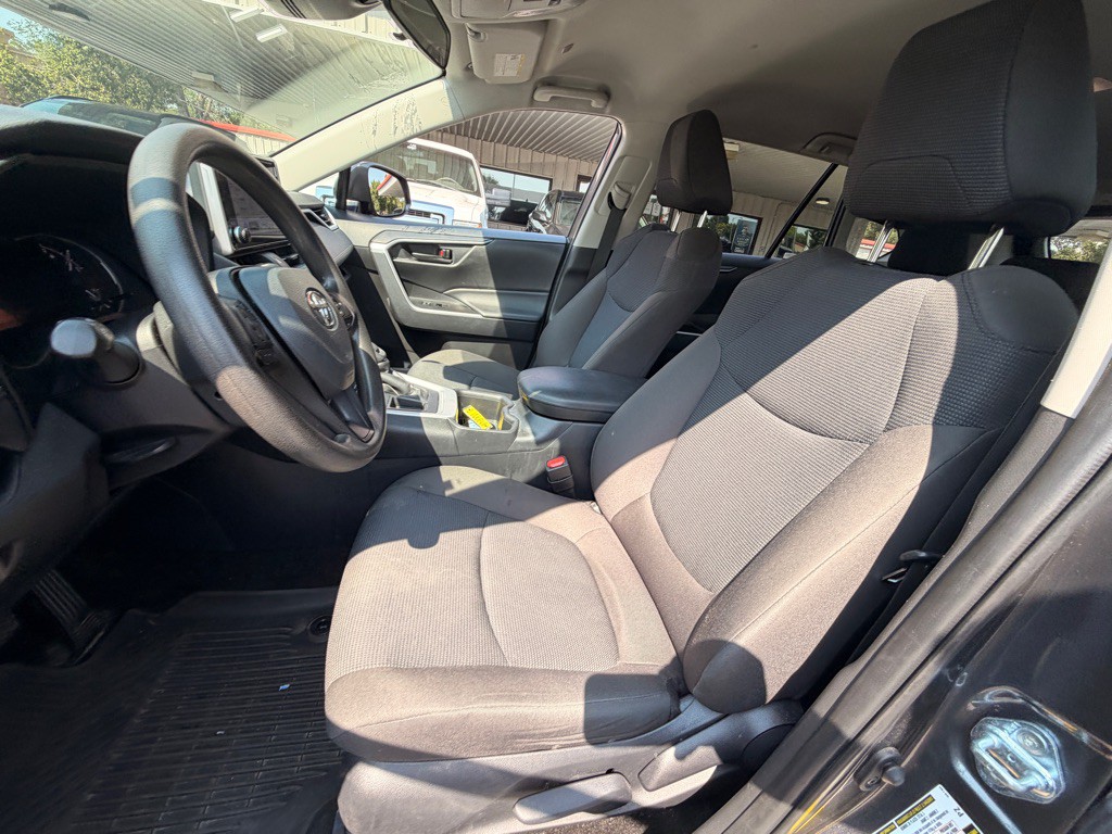 2025 Toyota Rav4 Image 7