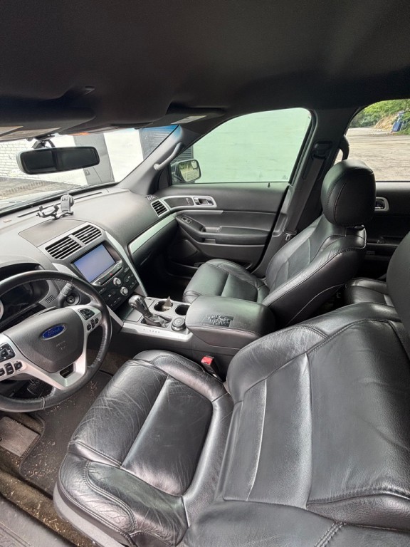 2013 Ford Explorer Image 10