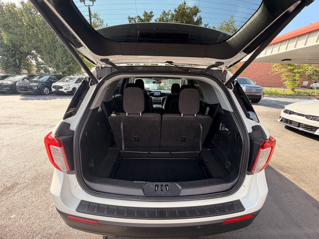 2021 Ford Explorer Image 6