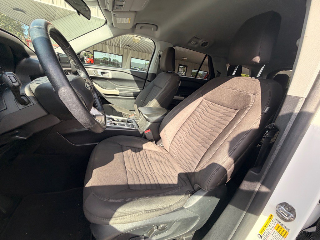 2021 Ford Explorer Image 9