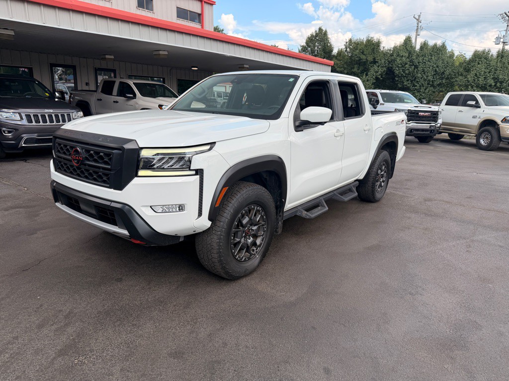 2023 Nissan Frontier Image 2