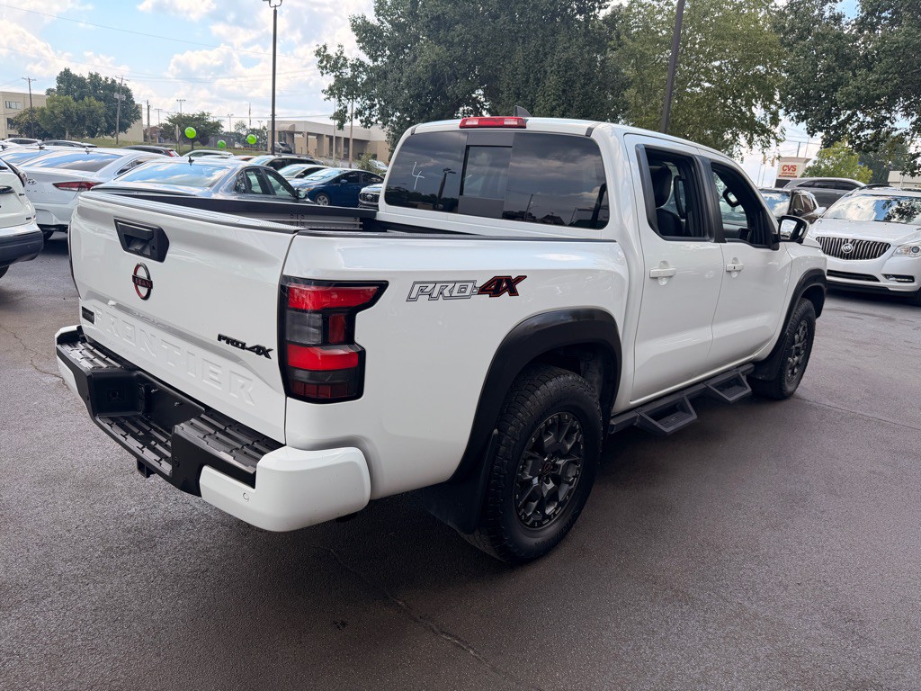 2023 Nissan Frontier Image 4
