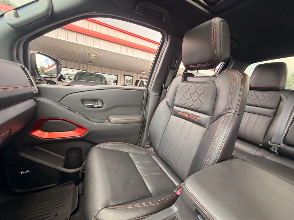 2023 Nissan Frontier Image 9