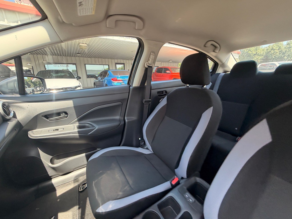 2025 Nissan Versa Image 8