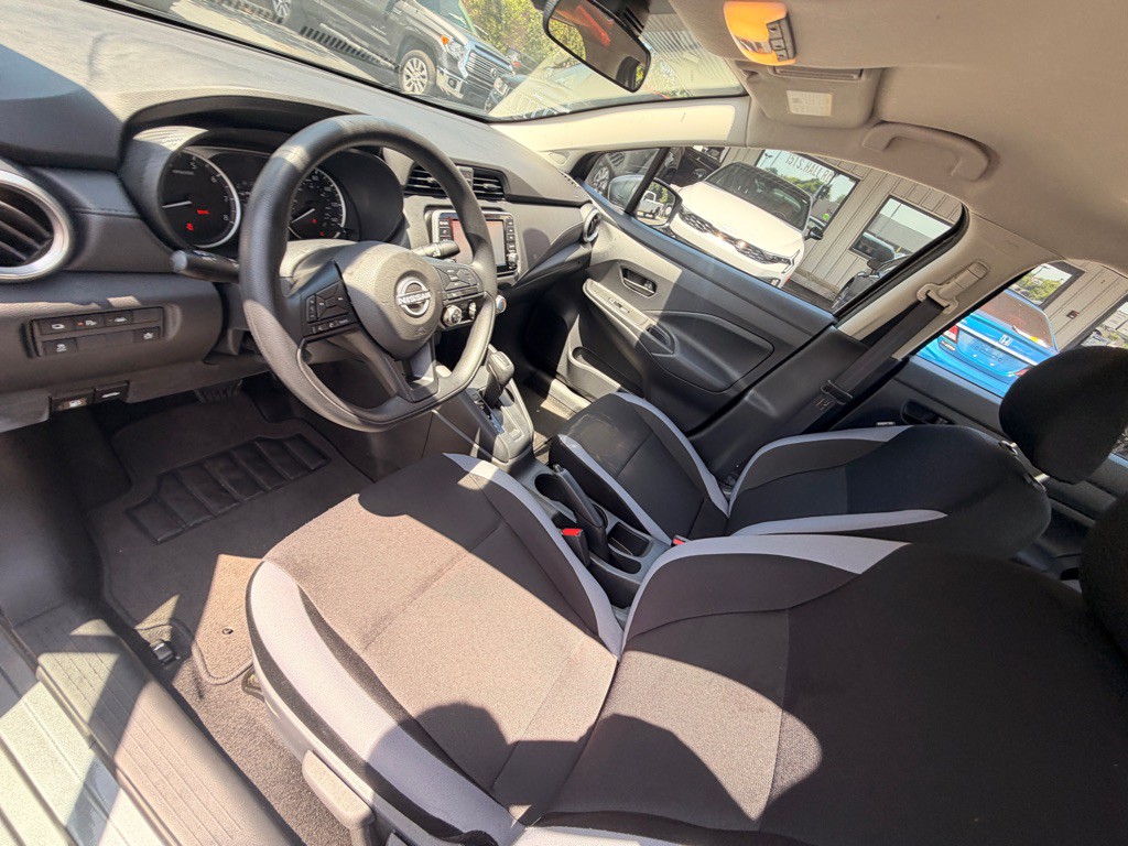 2025 Nissan Versa Image 9