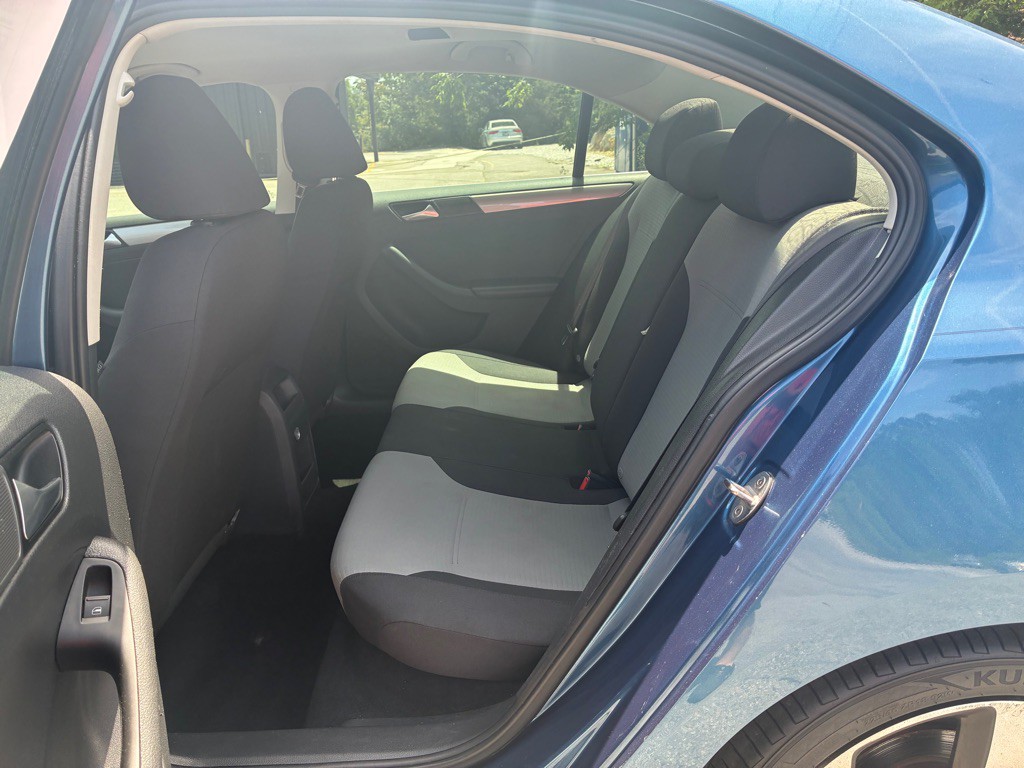 2017 Volkswagen Jetta Image 8