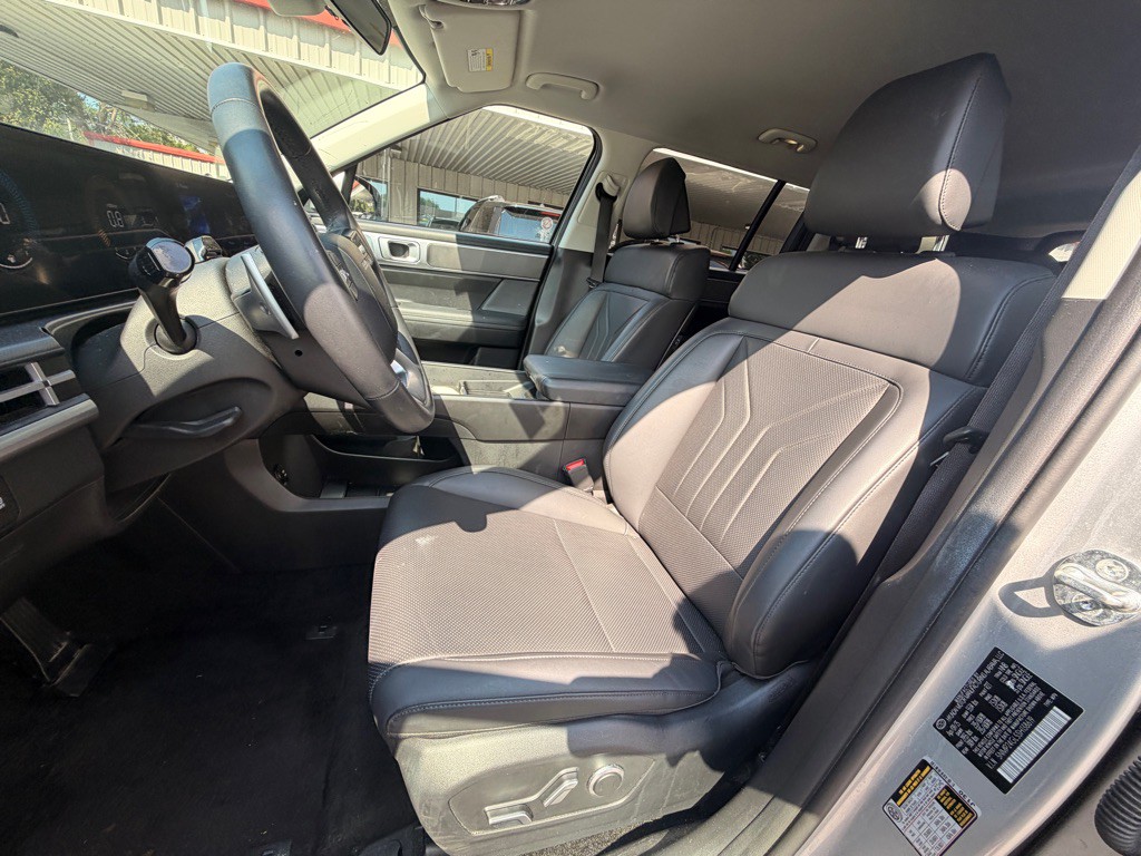 2025 Hyundai Santa Fe Image 10
