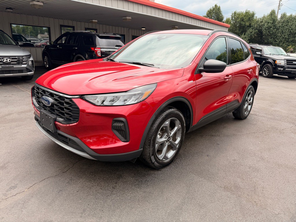 2025 Ford Escape Image 2