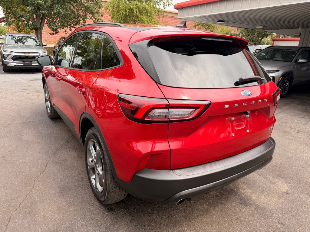 2025 Ford Escape Image 5