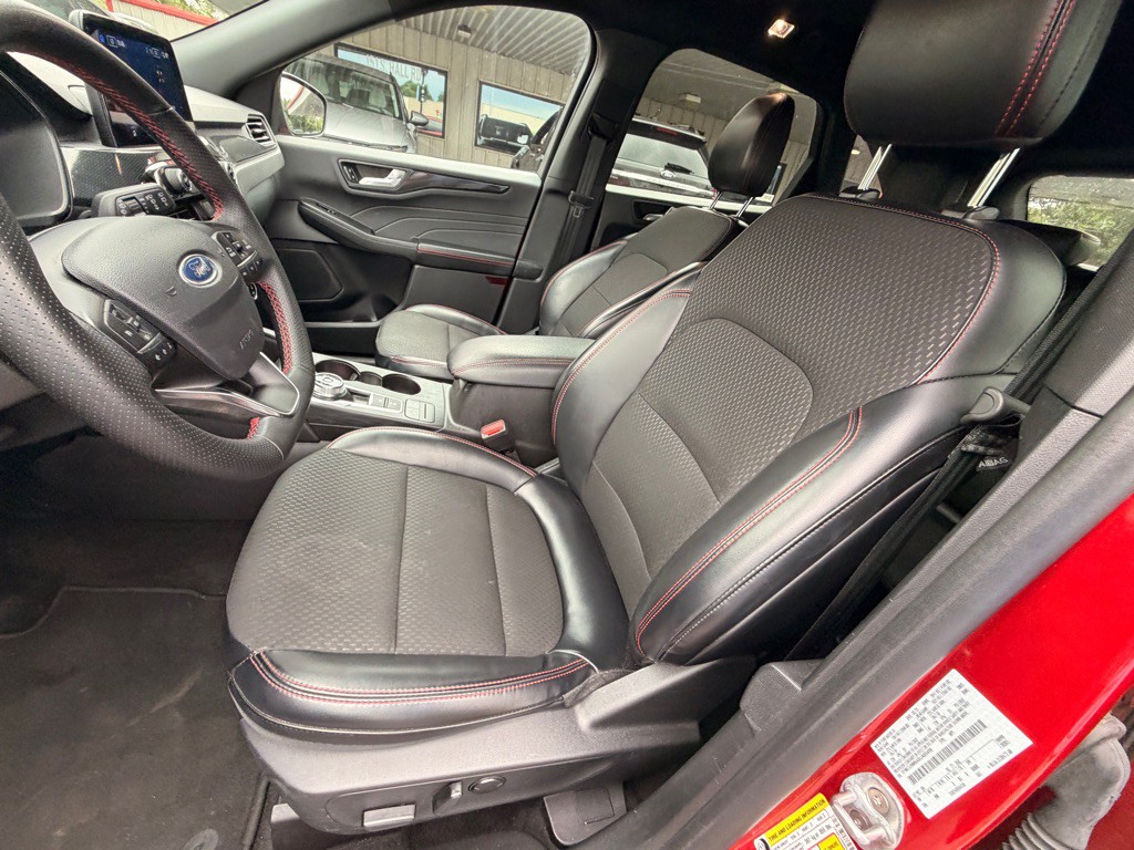 2025 Ford Escape Image 8
