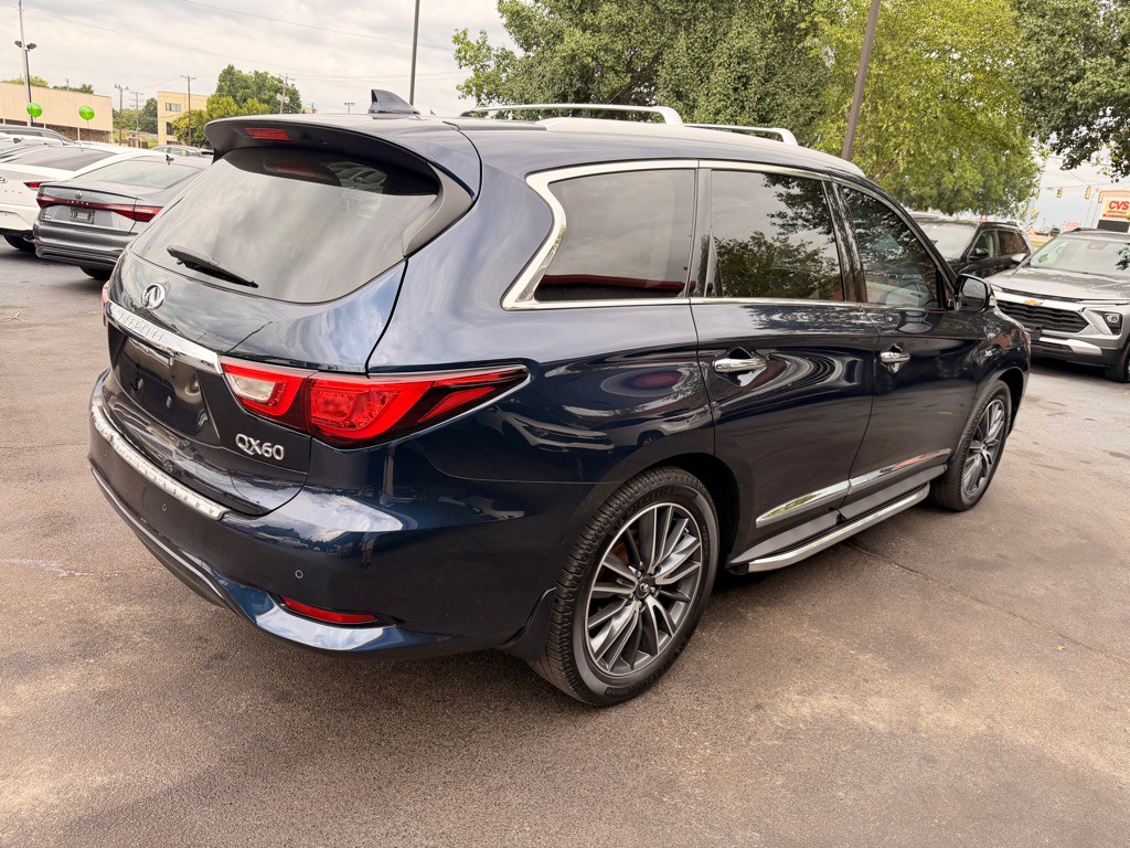 2017 INFINITI QX60 Image 4