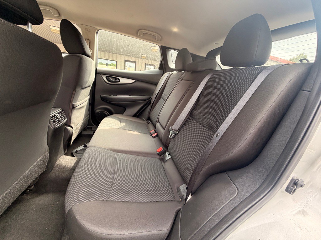 2019 Nissan Rogue Image 5