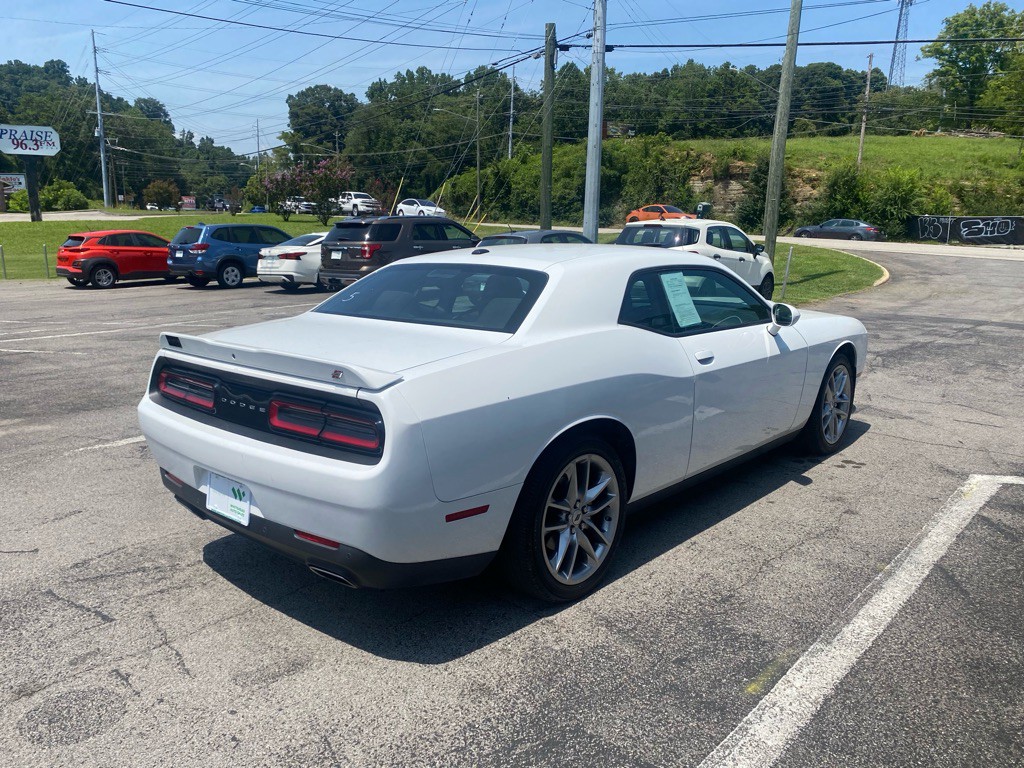 2022 Dodge Challenger Image 4