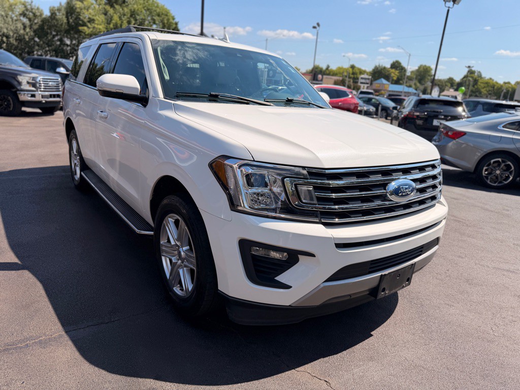 2021 Ford Expedition Image 2