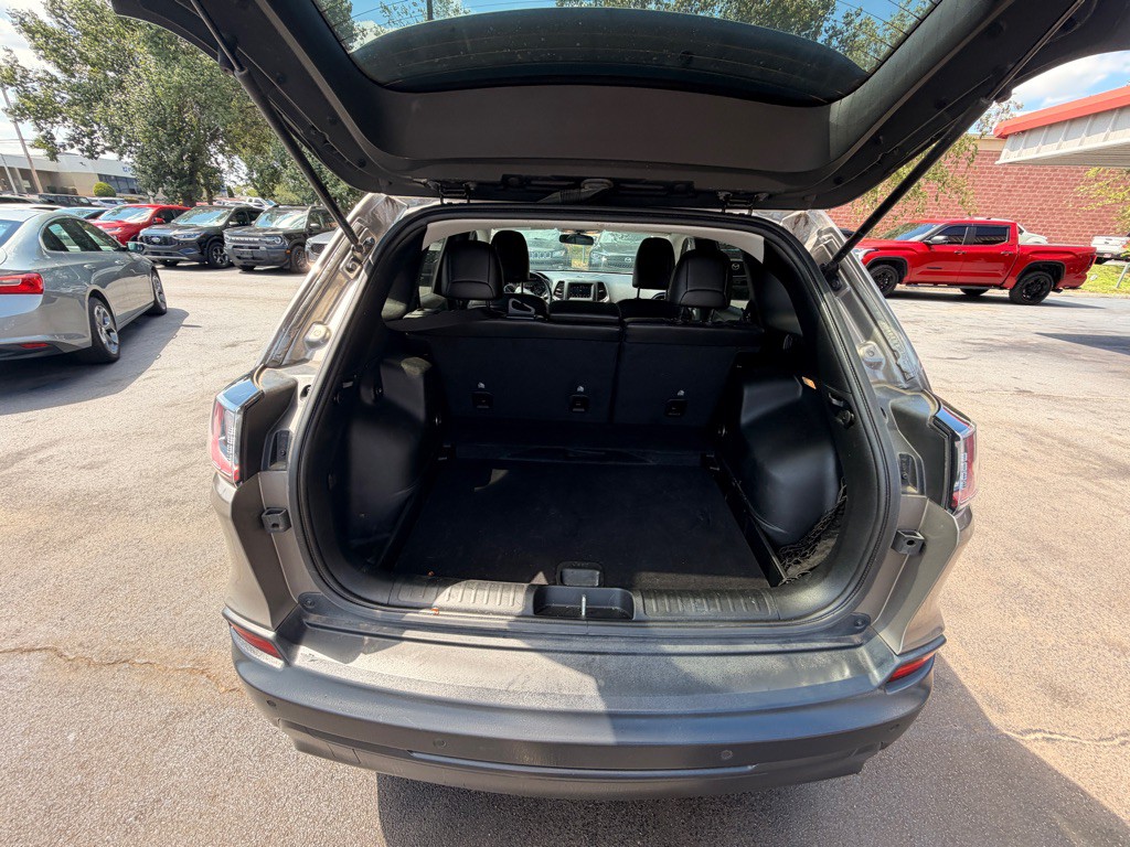 2020 Jeep Cherokee Image 6