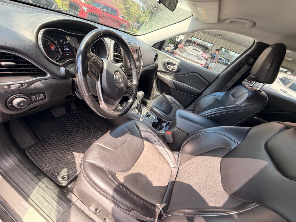 2020 Jeep Cherokee Image 10