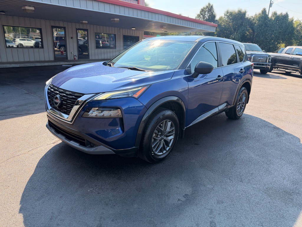 2022 Nissan Rogue Image 2