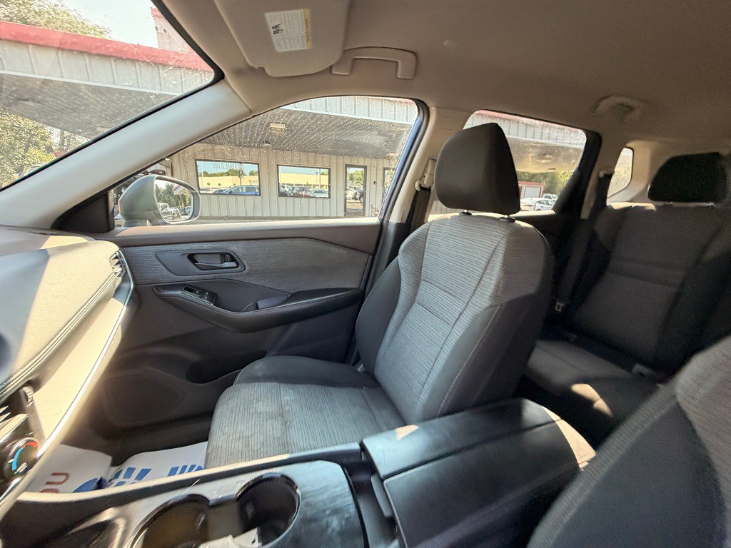 2022 Nissan Rogue Image 9