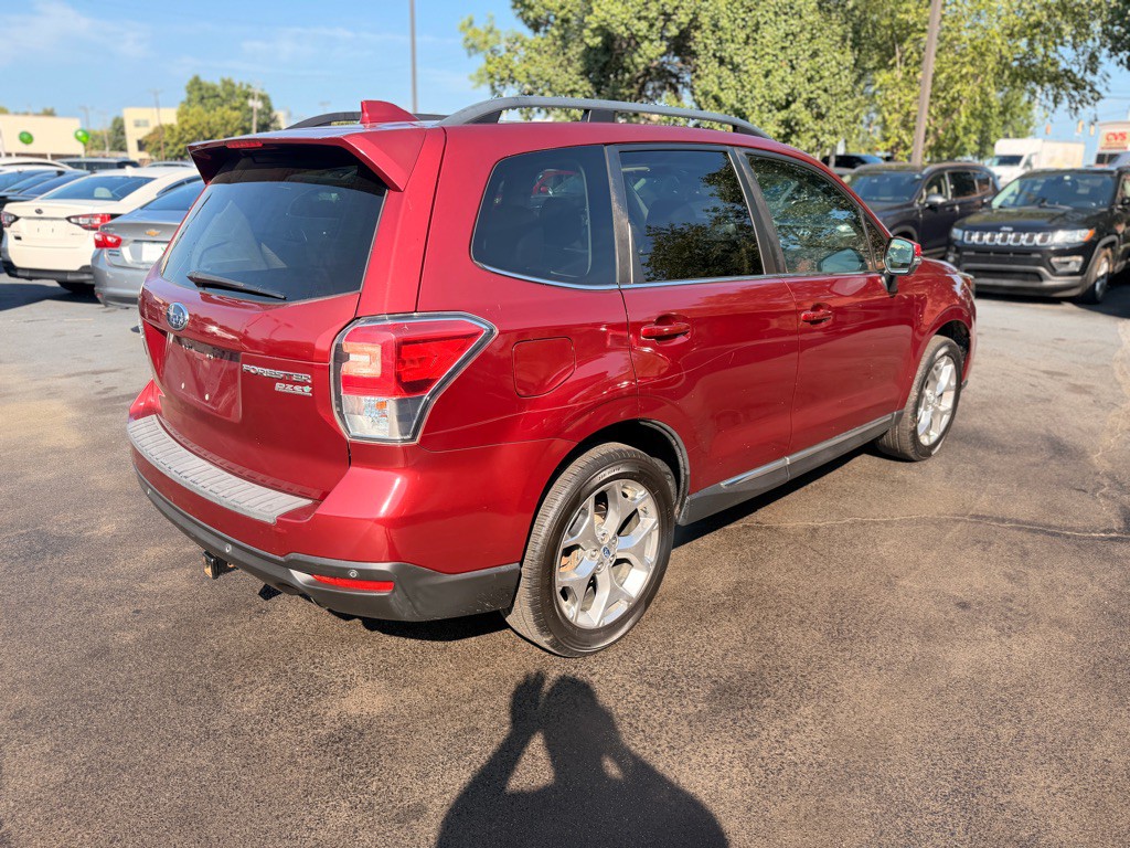 2017 Subaru Forester Image 4