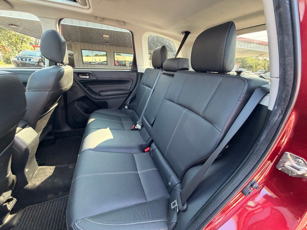 2017 Subaru Forester Image 7