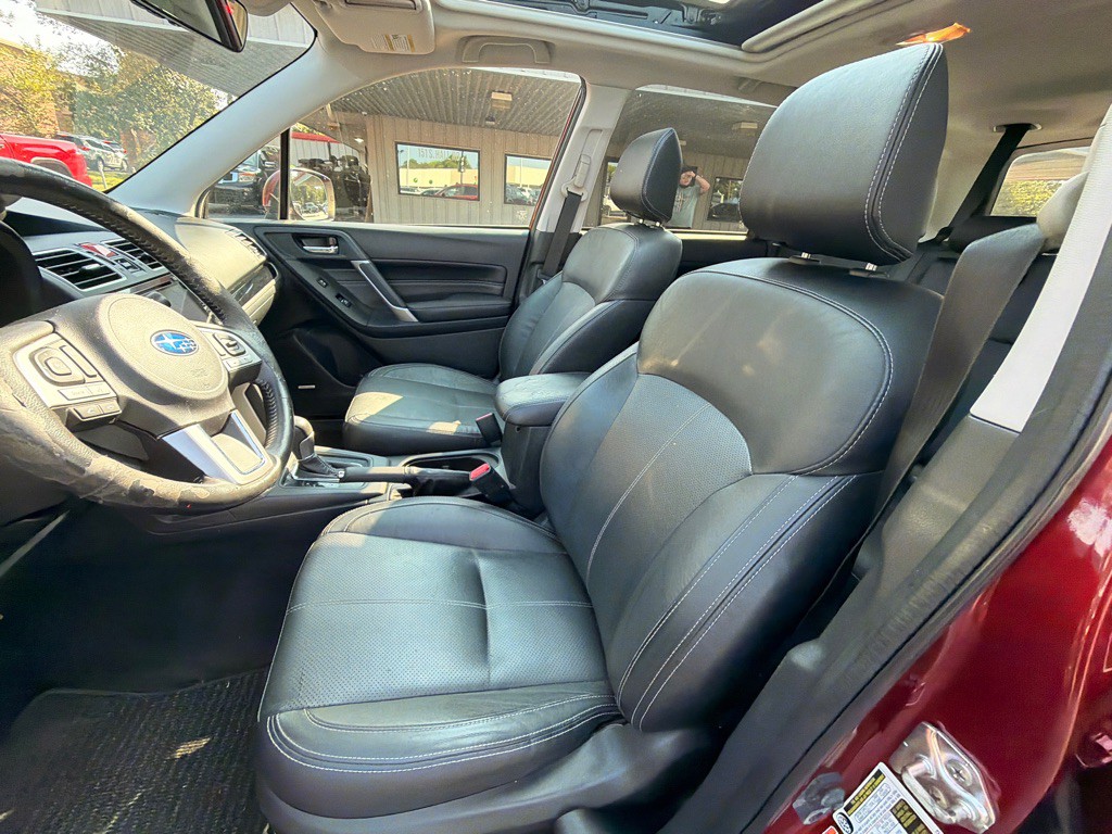 2017 Subaru Forester Image 8