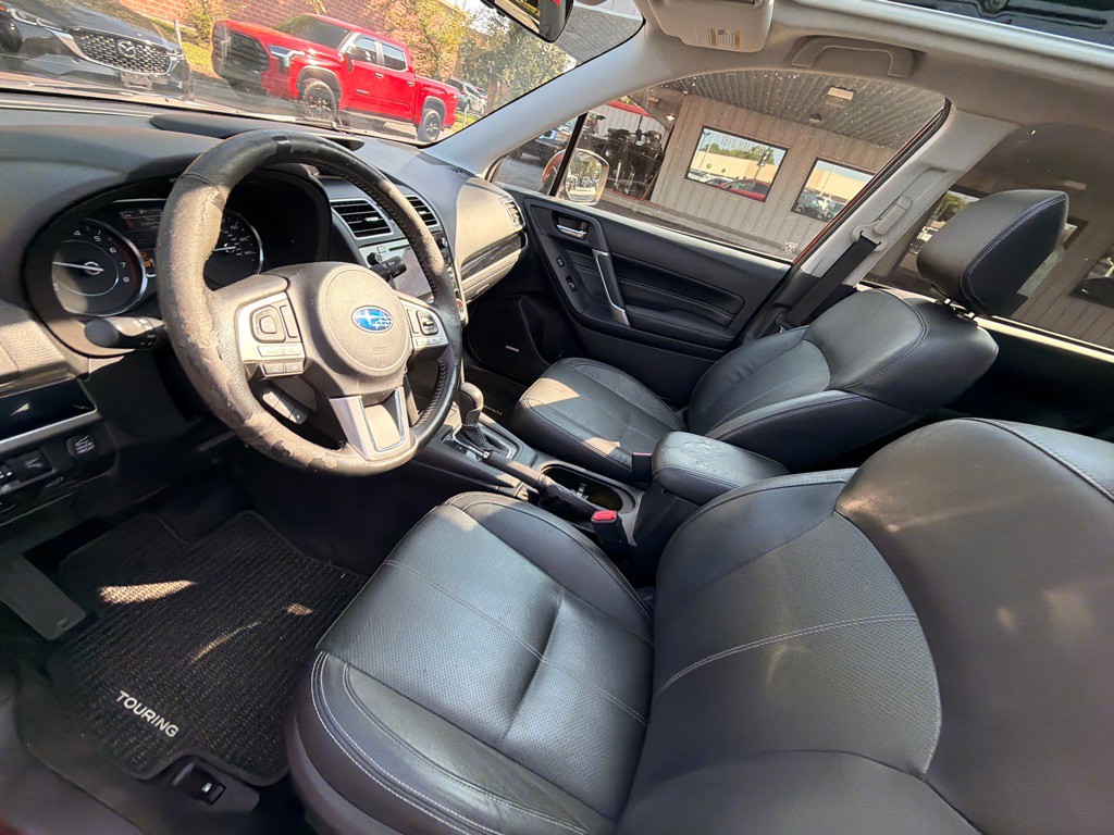 2017 Subaru Forester Image 10