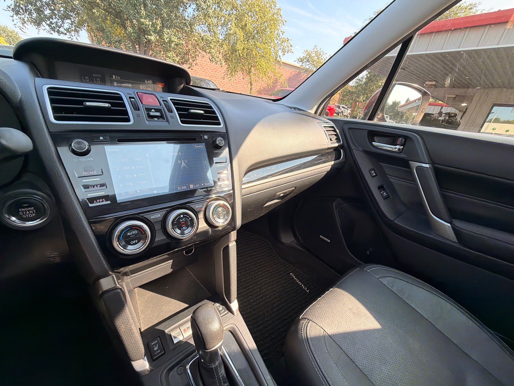 2017 Subaru Forester Image 11