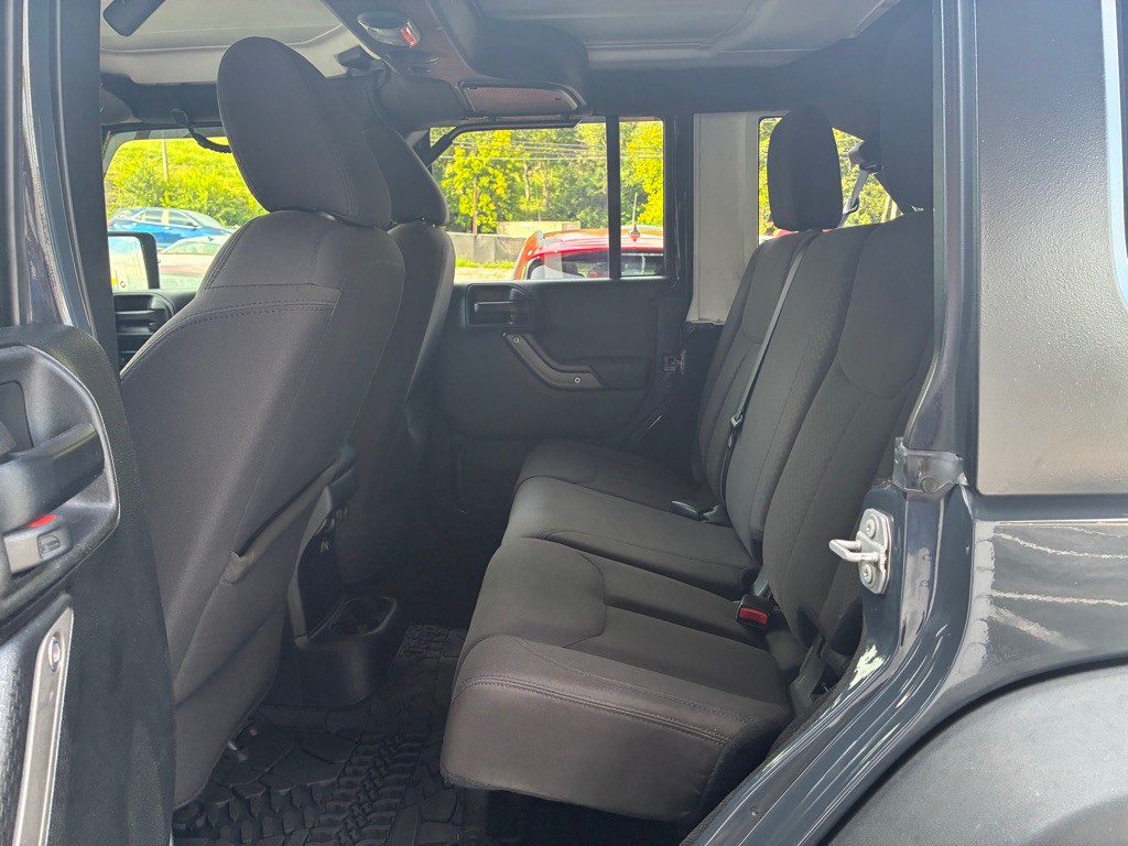 2017 Jeep Wrangler Unlimited Image 7