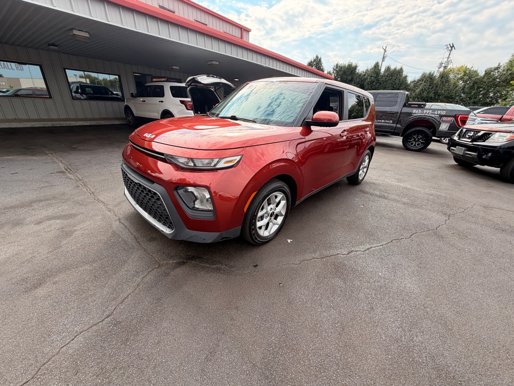 2022 Kia Soul Image 2