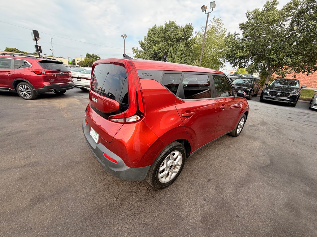 2022 Kia Soul Image 4