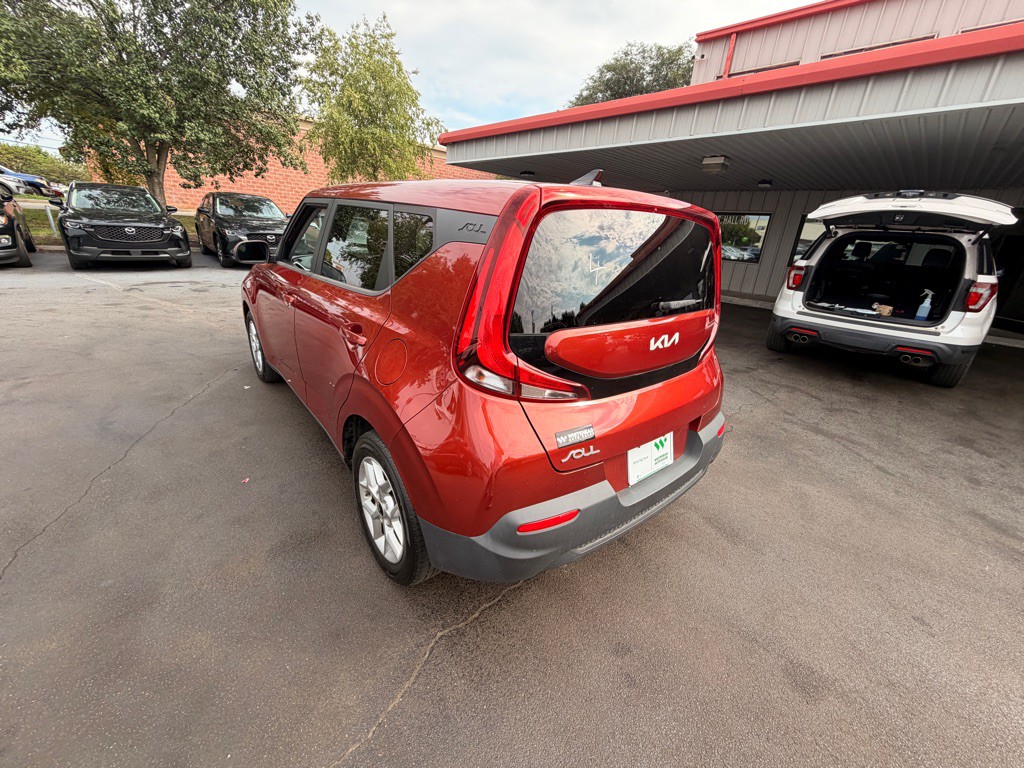 2022 Kia Soul Image 5
