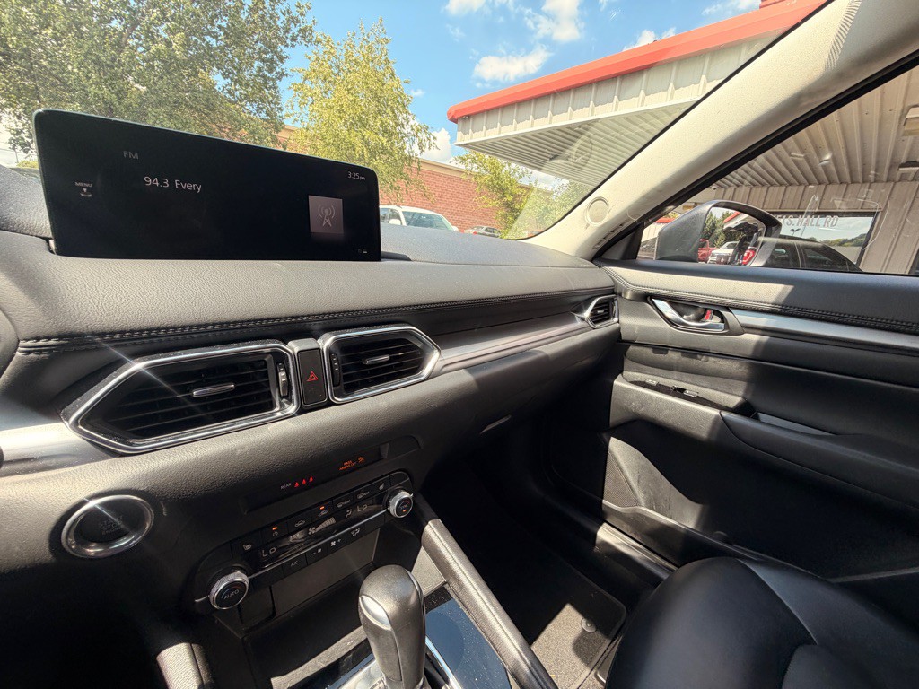 2025 Mazda CX-5 Image 10