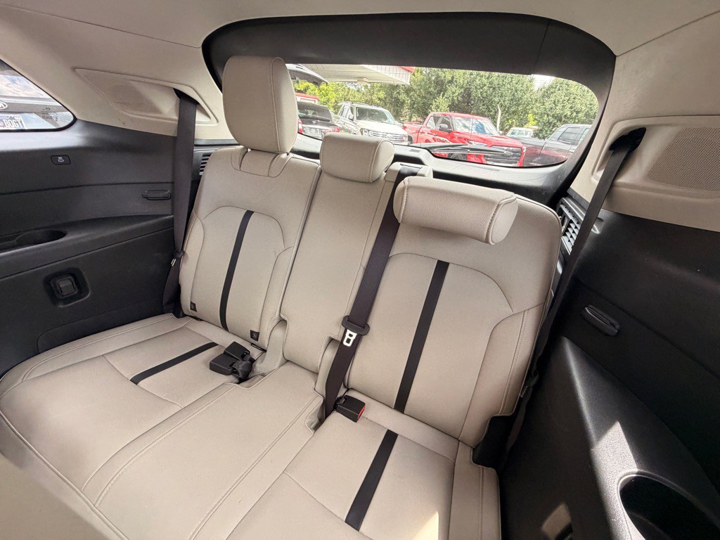 2025 Mazda CX-9 Image 8