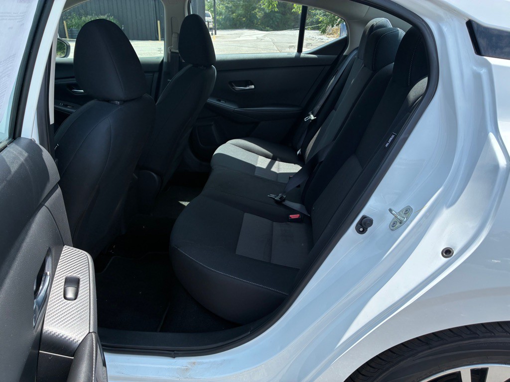 2023 Nissan Sentra Image 5