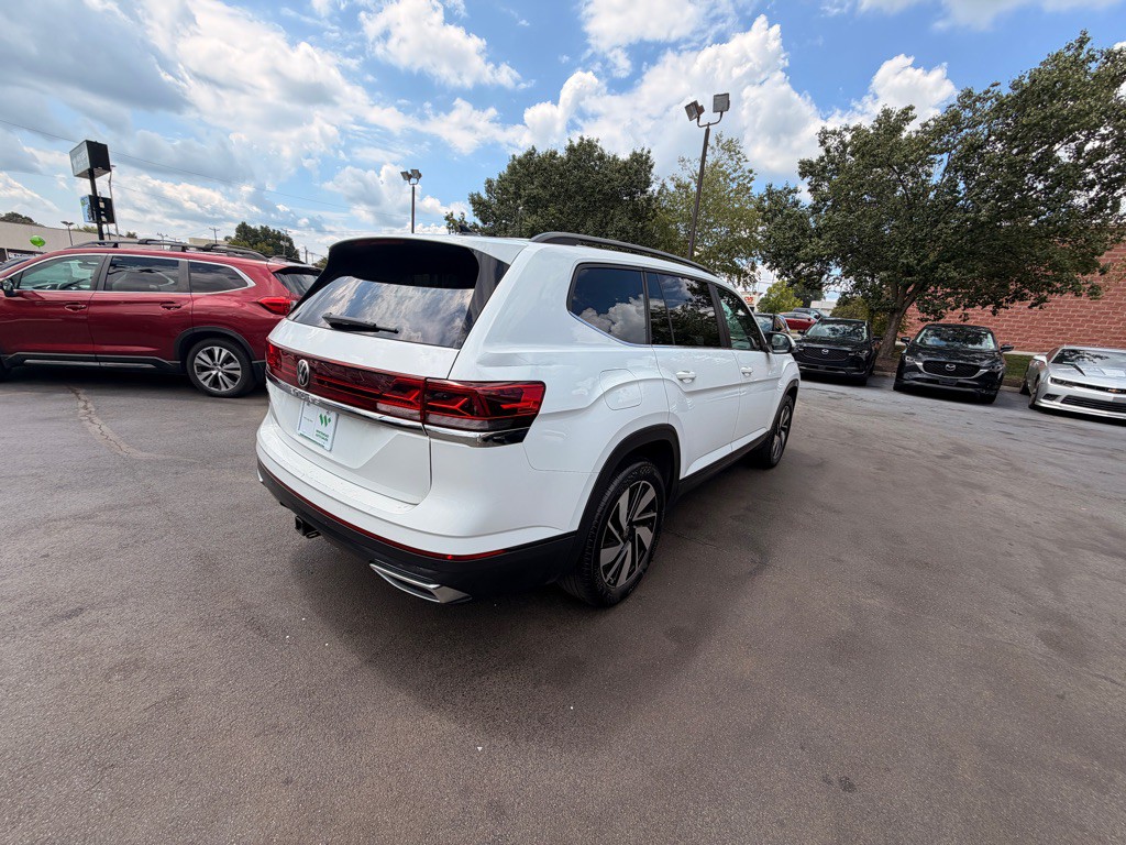 2025 Volkswagen Atlas Image 3