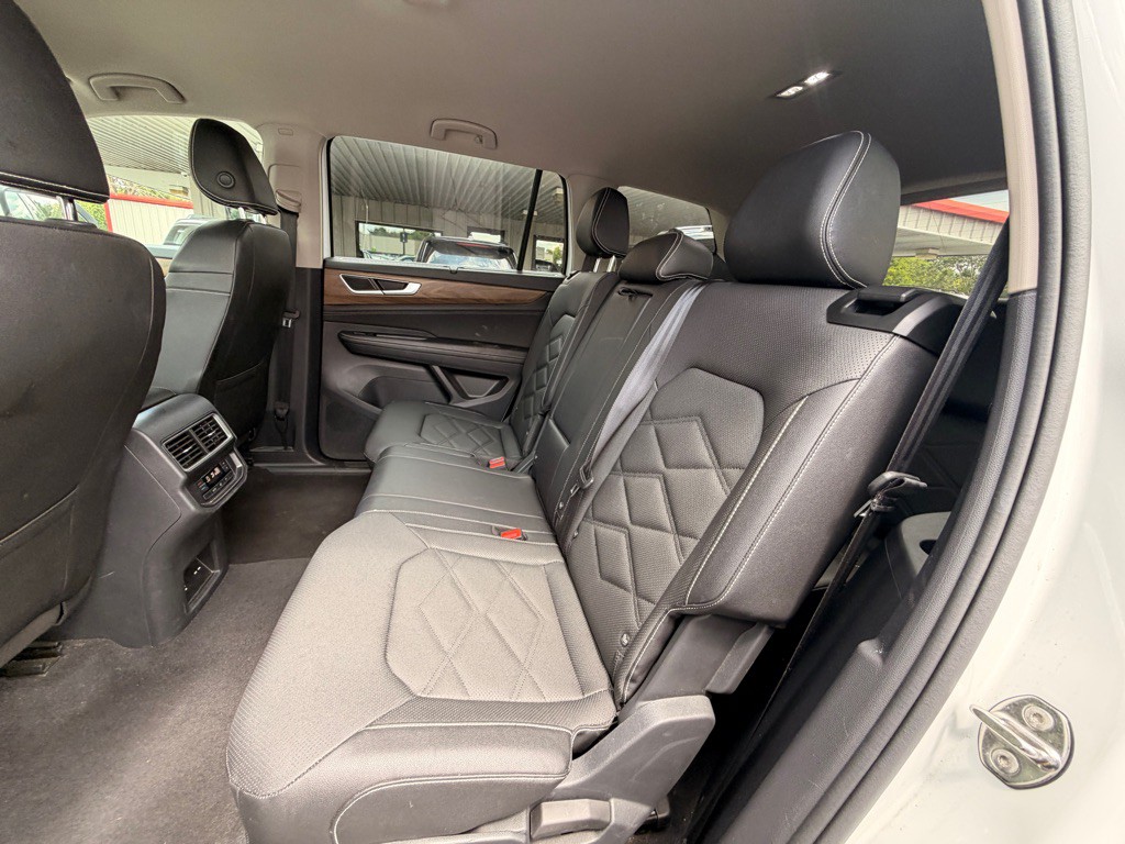 2025 Volkswagen Atlas Image 6