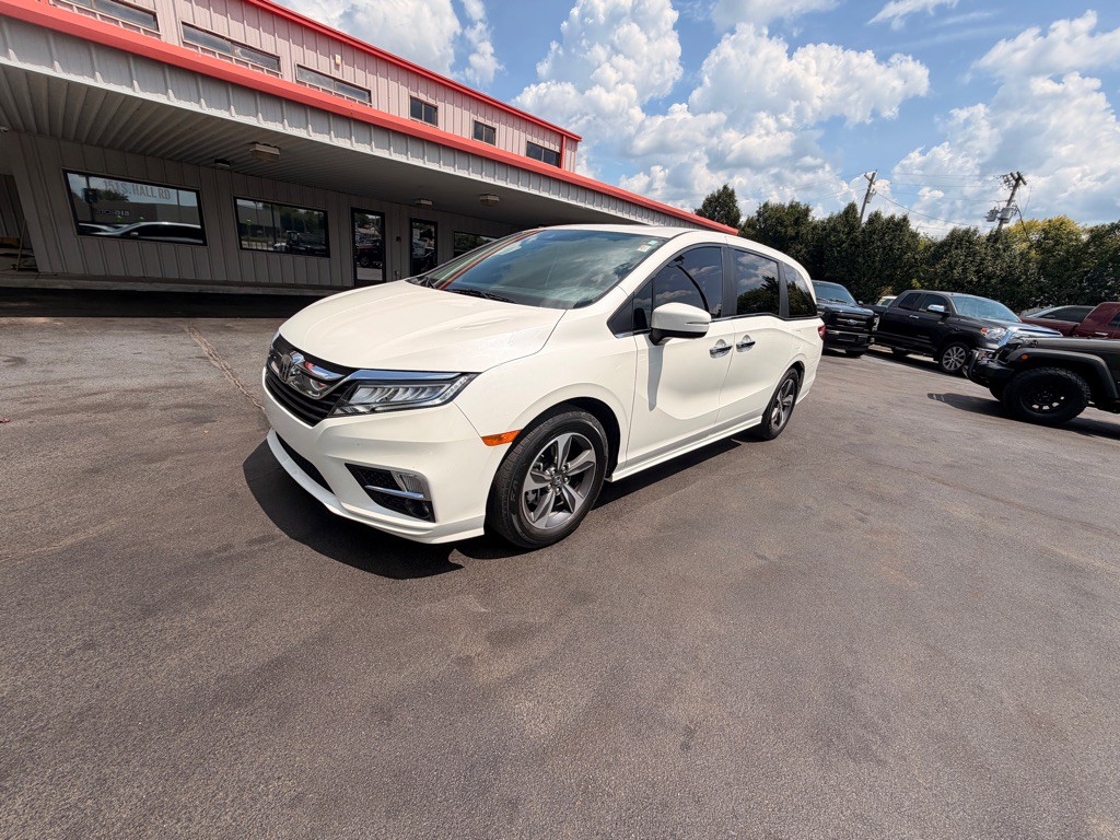 2018 Honda Odyssey Image 2