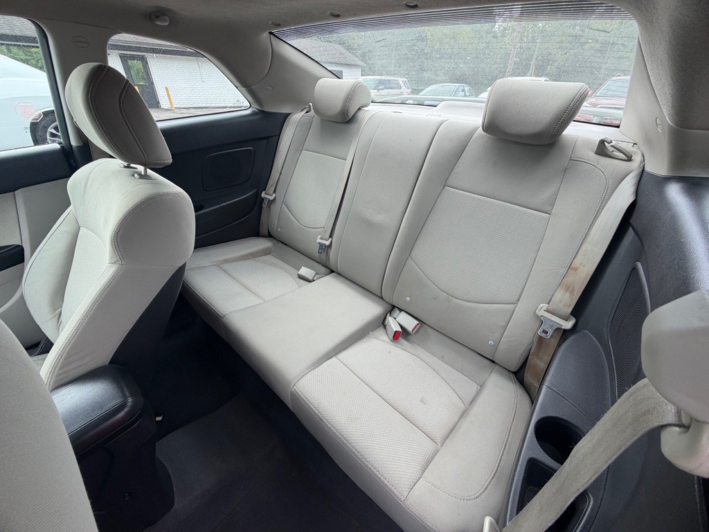 2012 Kia Forte Image 5