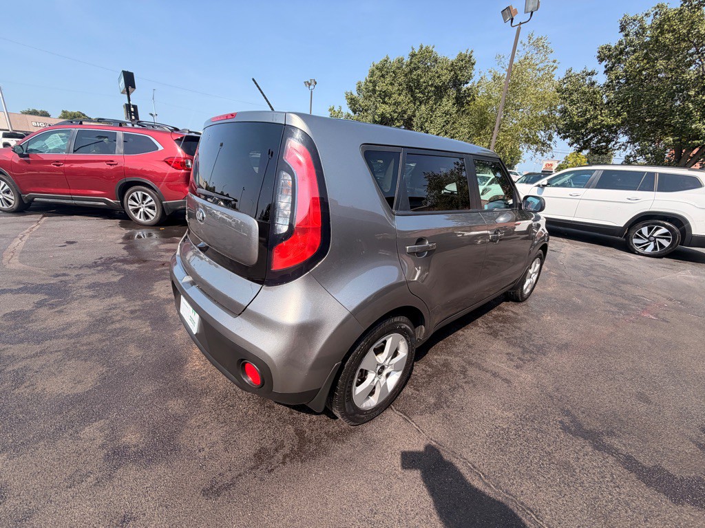 2019 Kia Soul Image 3