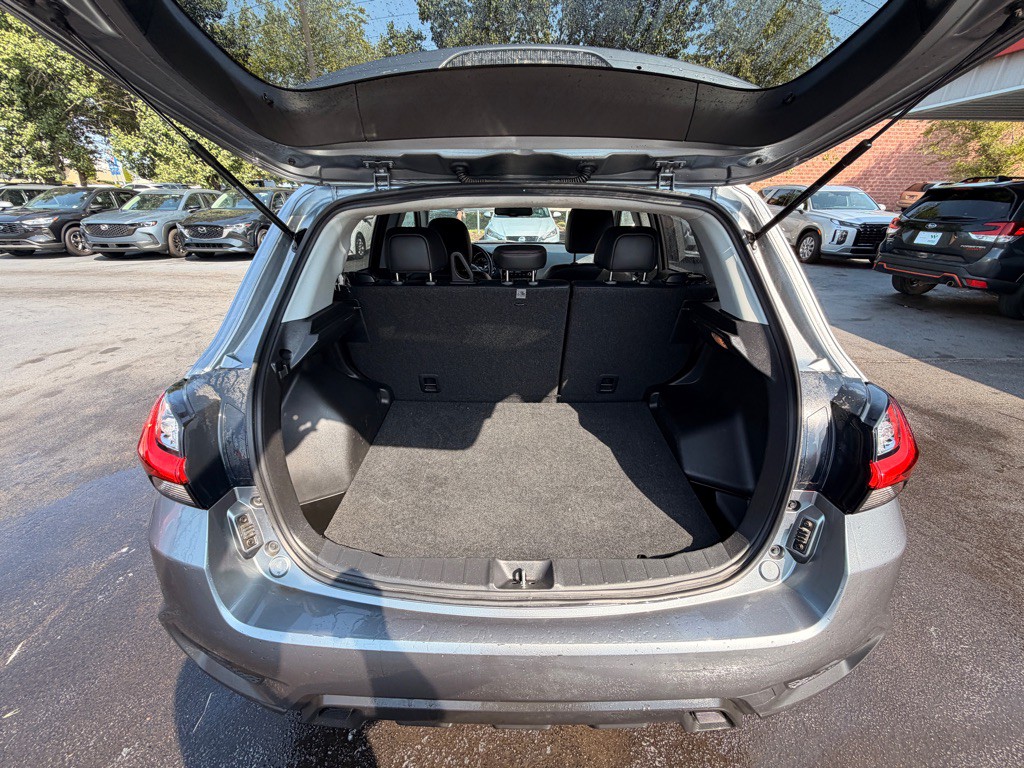 2024 Mitsubishi Outlander Image 6