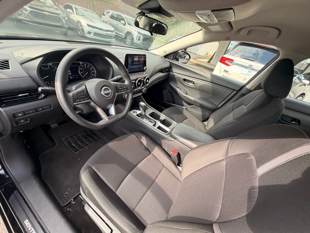 2025 Nissan Sentra Image 8