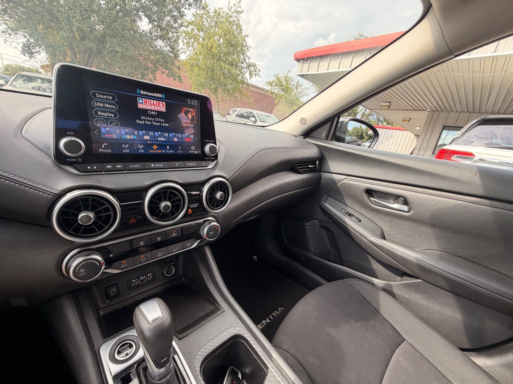2025 Nissan Sentra Image 9