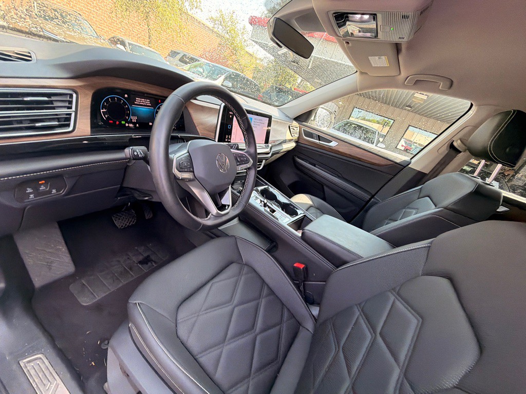 2025 Volkswagen Atlas Image 12