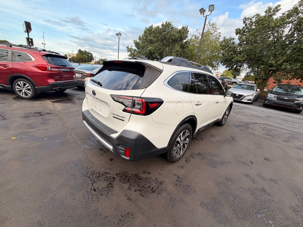 2021 Subaru Outback Image 2