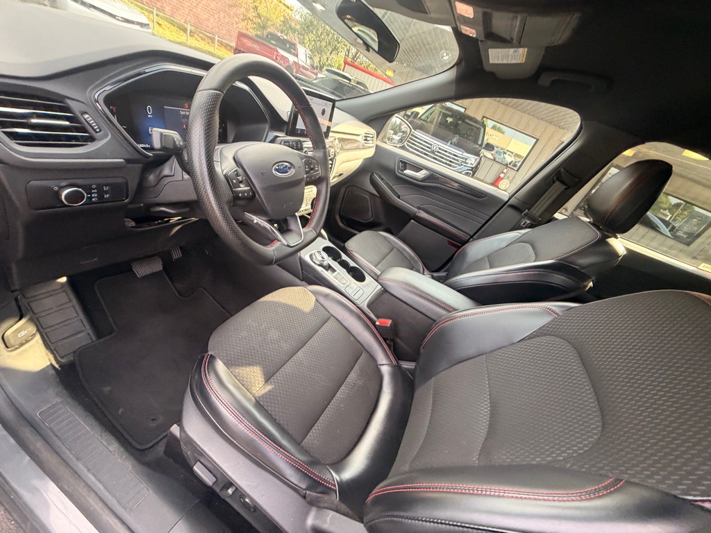 2025 Ford Escape Image 9