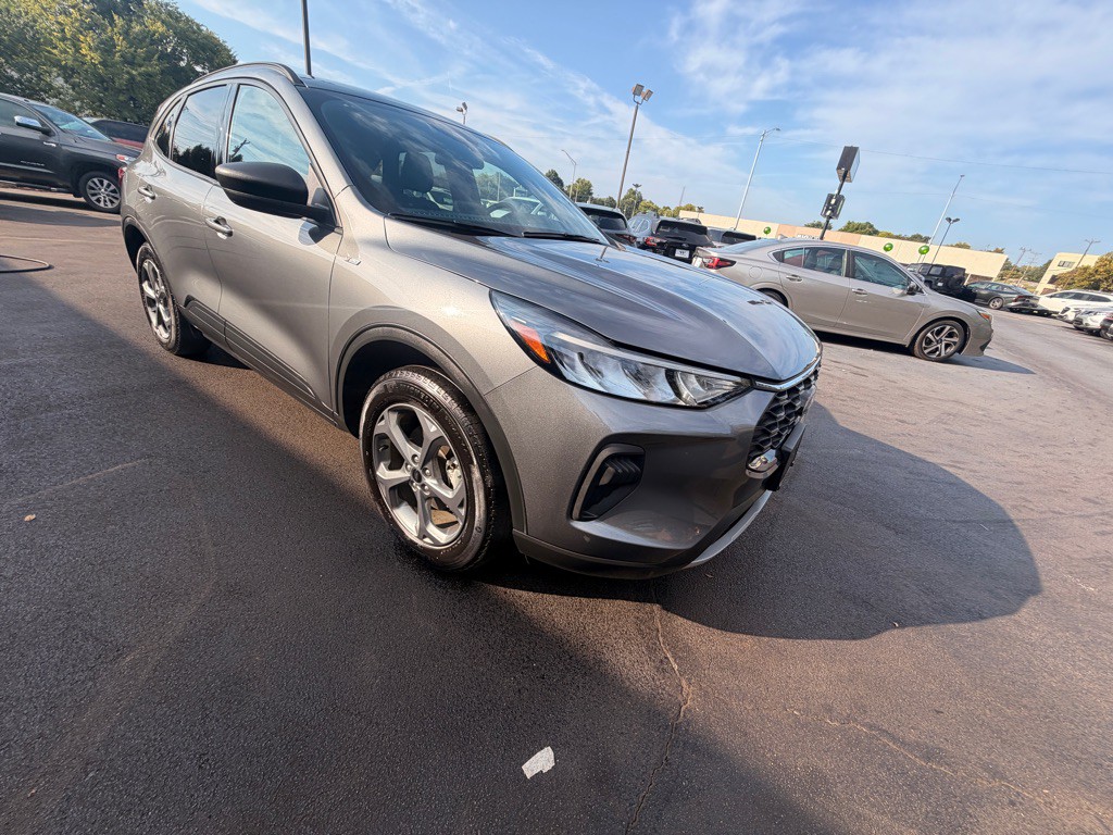 2025 Ford Escape Image 12